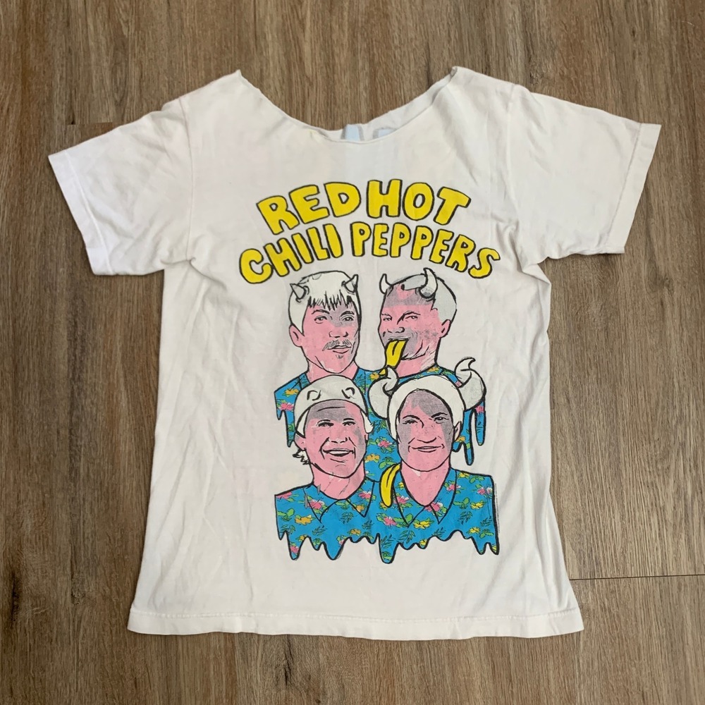 Red Hot Chili Peppers 2017 Tour graphic t-shirt in white - collarless - small